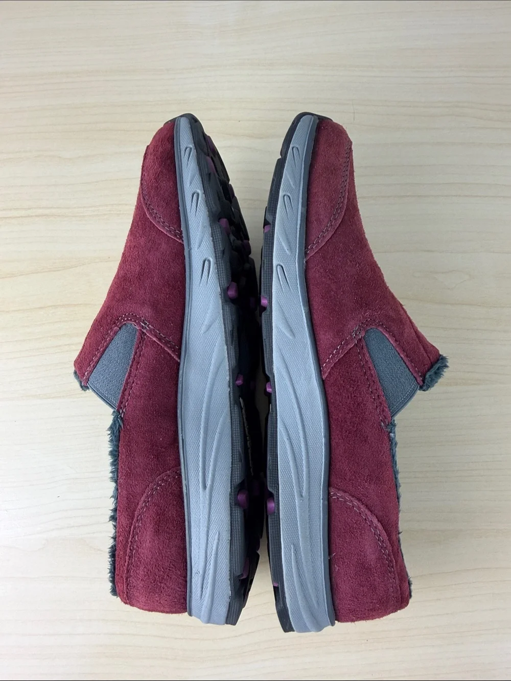 Eddie Bauer MidLite 100g Insulated Suede Slip-On Shoes Burgundy Women’s 8